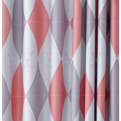 Foto - Zatemňovací závěs s geometrickými tvary se zavěšením grommet top - Červeno šedý, 132 x 160 cm
